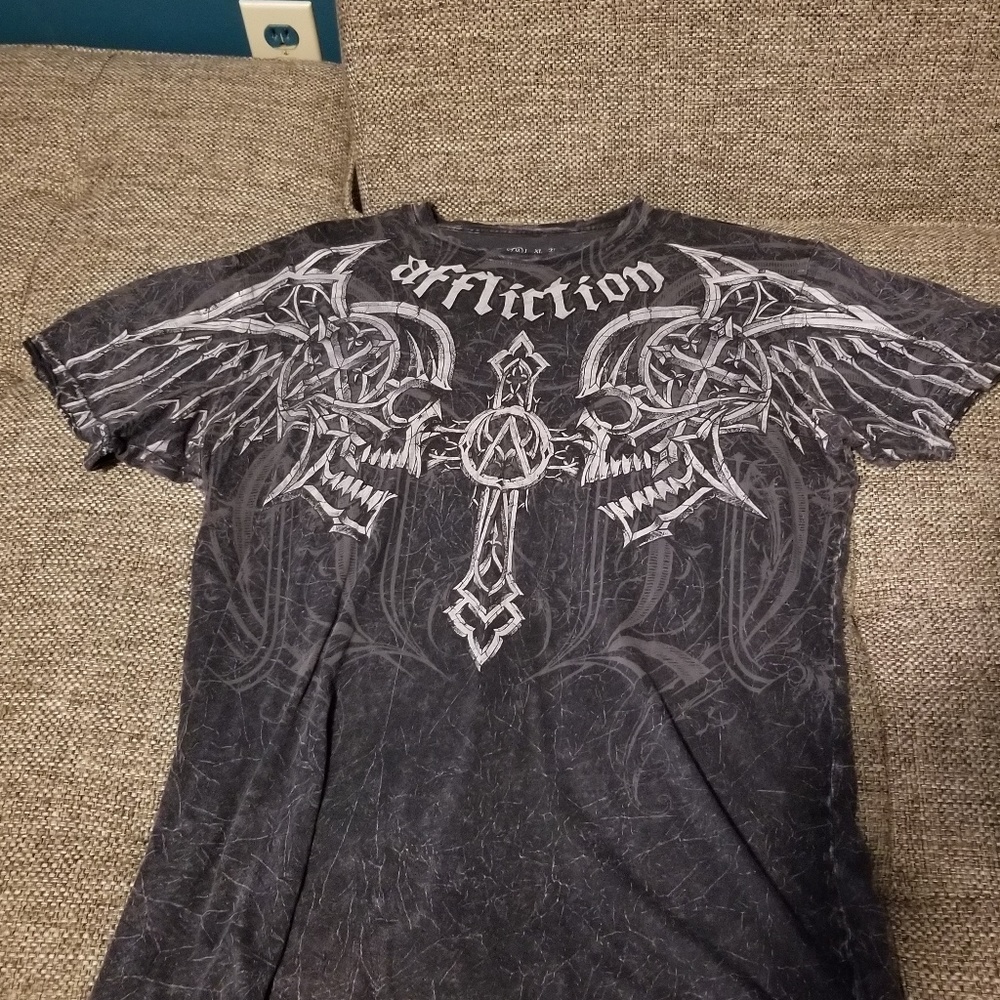 Men's Affliction Tee - Medium